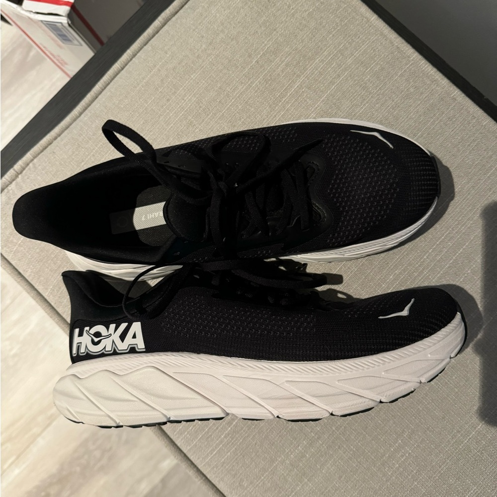 Men’s Hoka Arahi 7s Szie 8